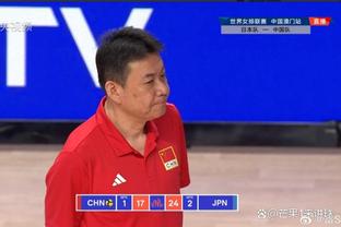 生涯首个三分！NCAA女中锋没人管压哨三分绝杀 对手教练伤心欲绝